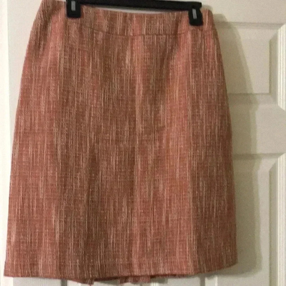 Jones Wear Dresses & Skirts - Jones Wear‎ Skirt